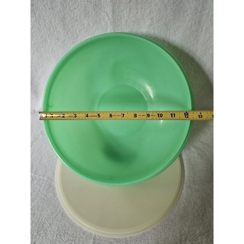 Tupperware Large 26 Cup Fix N Mix Bowl #274-9 & Lid - Jadite Green
